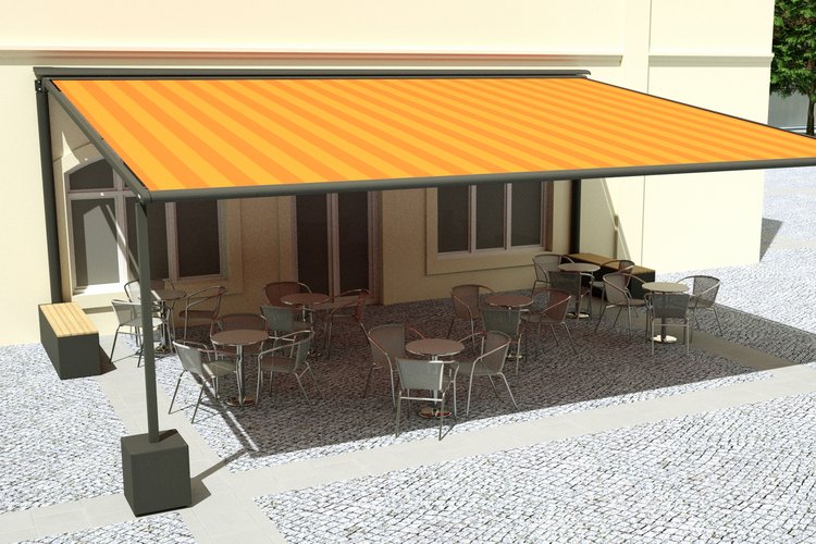 gelbe pergola Markise mit Beschwärungskästchen über Tischen und Stühlen