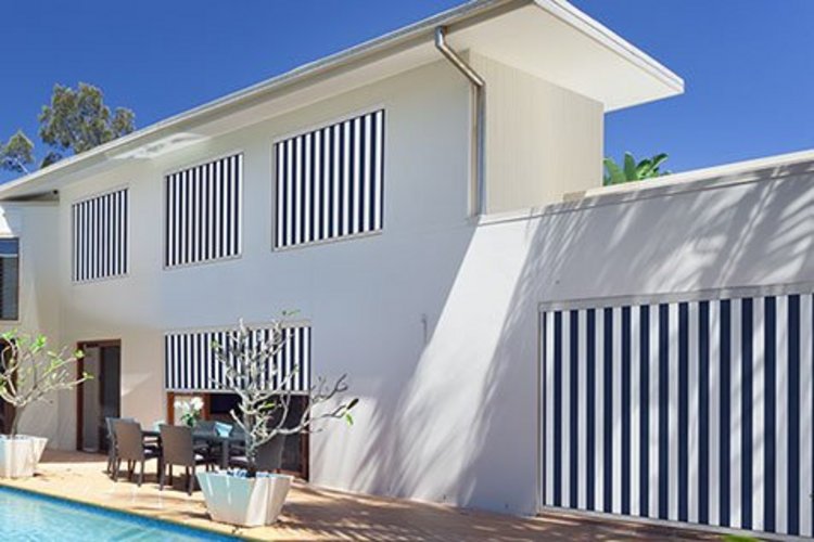 Markisen am Fenster als Rollo