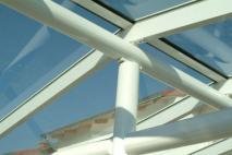gestütztes Glasdach